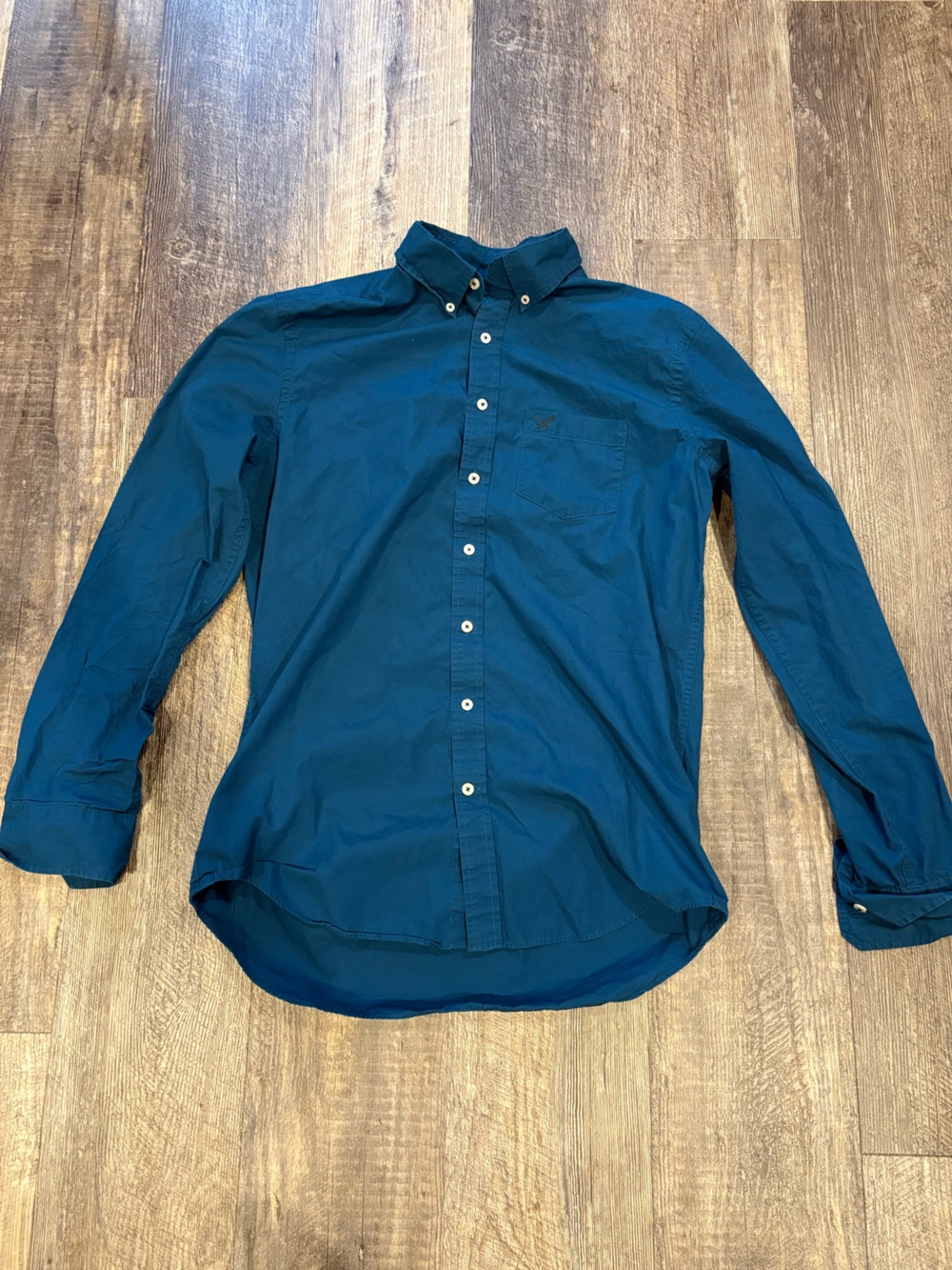 American Eagle Outfitters Teal Button-Down Shirt medium classic fit
